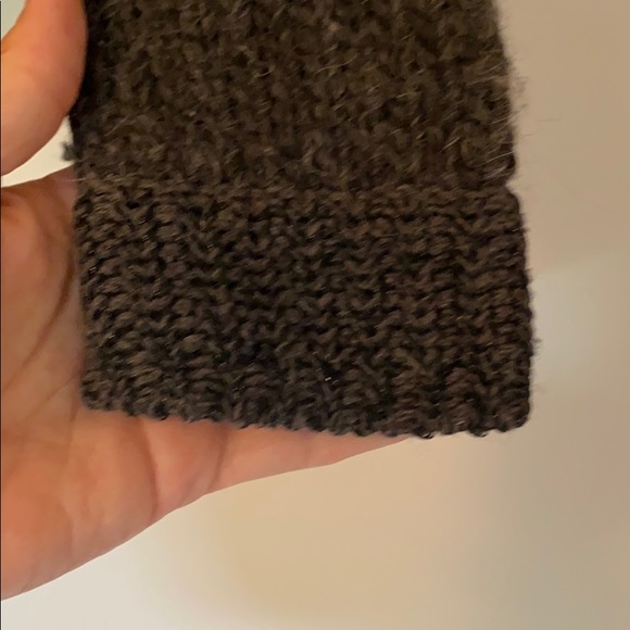 Cozy Kate Spade sweater - Picture 3 of 5